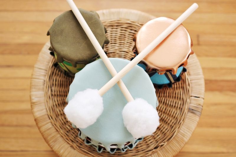 Nhấn vào ảnh để phóng to lam-do-choi-trong-tu-vo-hop-sua-bot