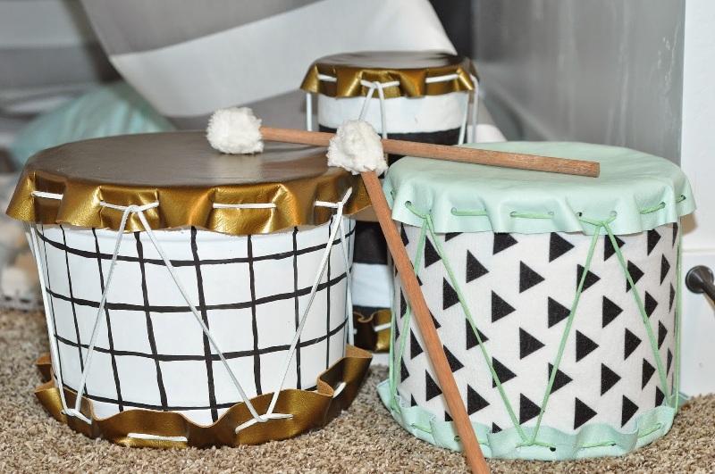 Nhấn vào ảnh để phóng to lam-do-choi-trong-tu-vo-hop-sua-bot