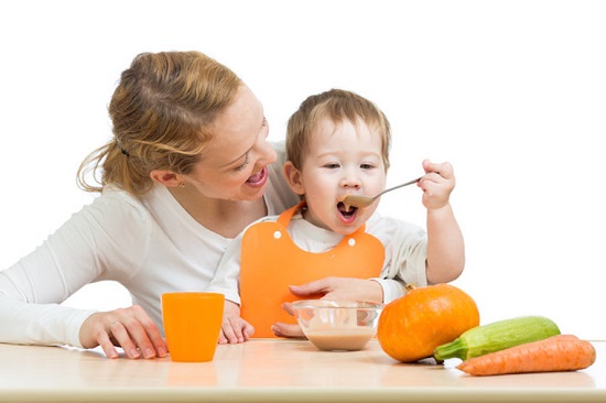 Hướng dẫn cách cho trẻ ăn dặm