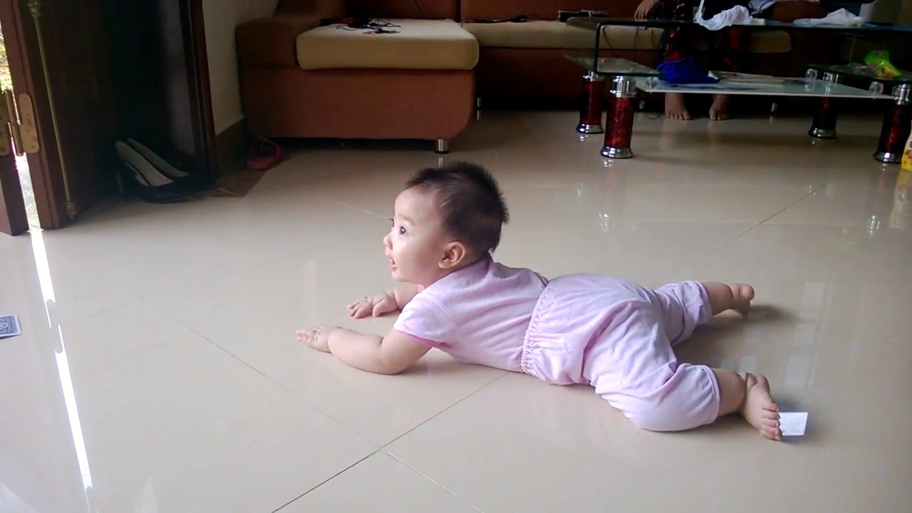 Hướng dẫn cách dạy trẻ con tập bò