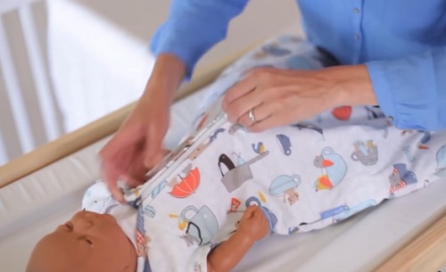 Cách sử dụng túi ngủ cho bé