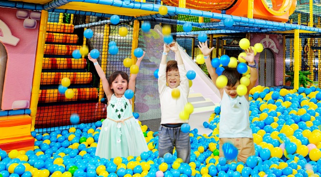 Khu vui chơi nhà bóng cho bé ở Hà Nội
