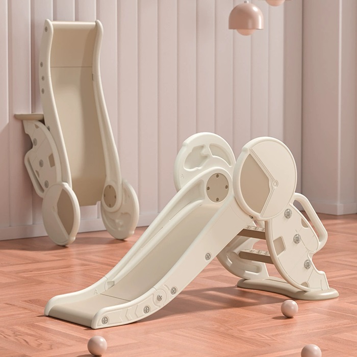 CẦU TRƯỢT PHI HÀNH GIA CHO BÉ