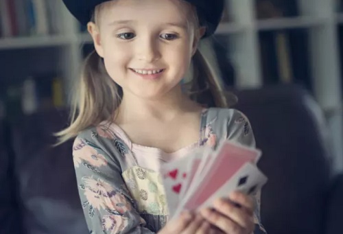  Cách làm ảo thuật đơn giản dành cho trẻ em