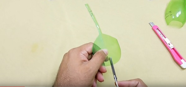 Cach-lam-cay-co-bang-chai-nhua