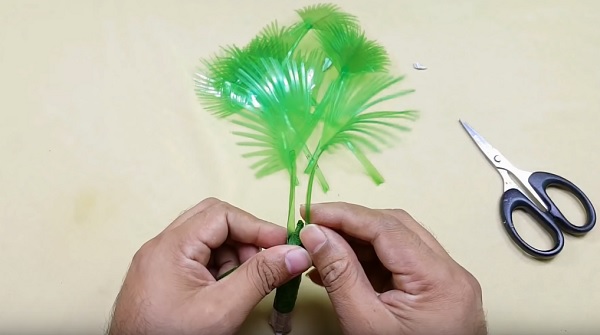 Cach-lam-cay-co-bang-chai-nhua