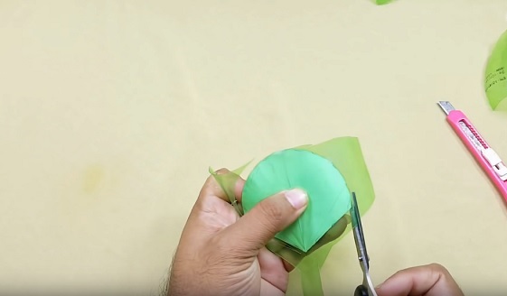 Cach-lam-cay-co-bang-chai-nhua