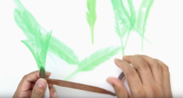 Cach-lam-cay-dua-bang-chai-nhua