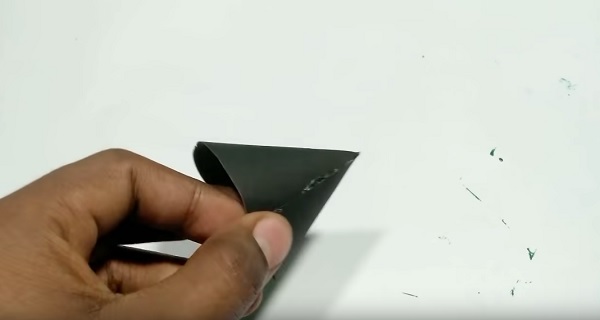 Cach-lam-cay-thong-bang-chai-nhua