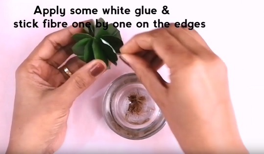 Cach-lam-cay-xuong-rong-bang-chai-nhua