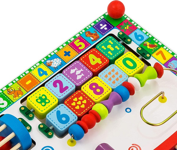 bang-hoat-dong-do-choi-Montessori-2