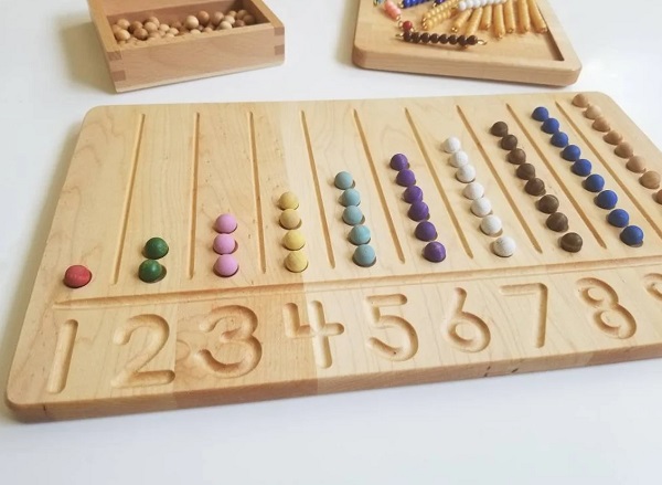 bang-truy-tim-so-Montessori-2