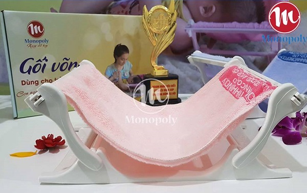 cac-loai-goi-cho-tre-so-sinh-goi-vong-cho-be-monopoly