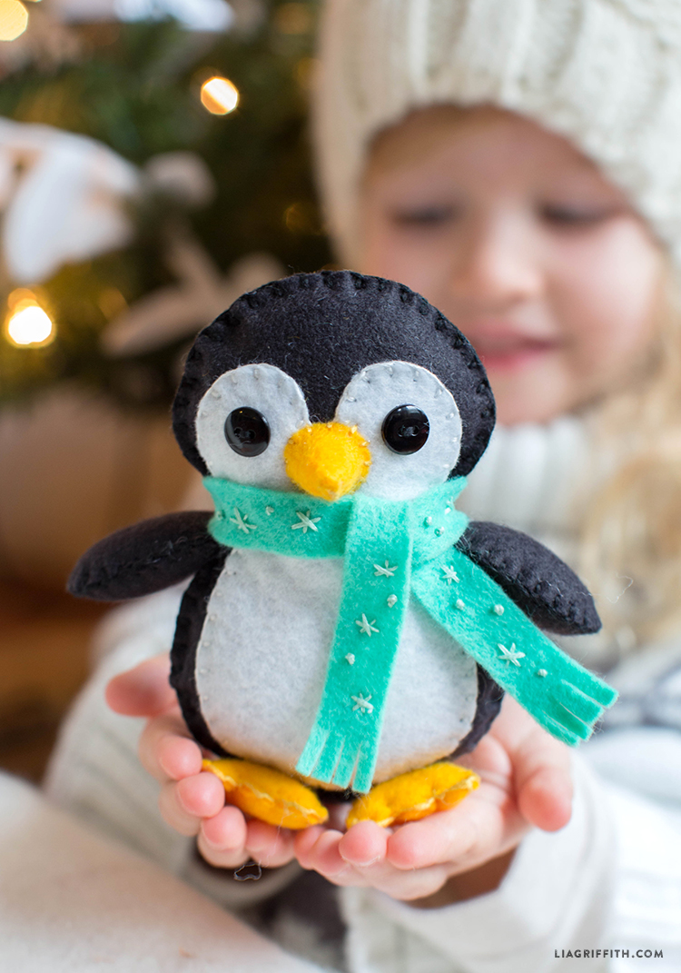 cach-lam-do-choi-chu-chim-canh-cut-bang-vai-ni