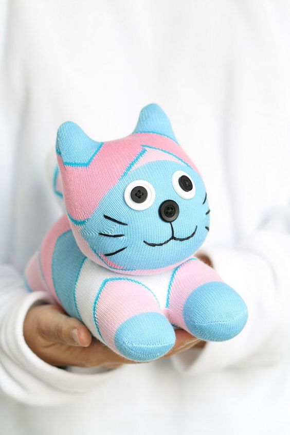 cach-lam-do-choi-chu-meo-tu-tat-vai-ni