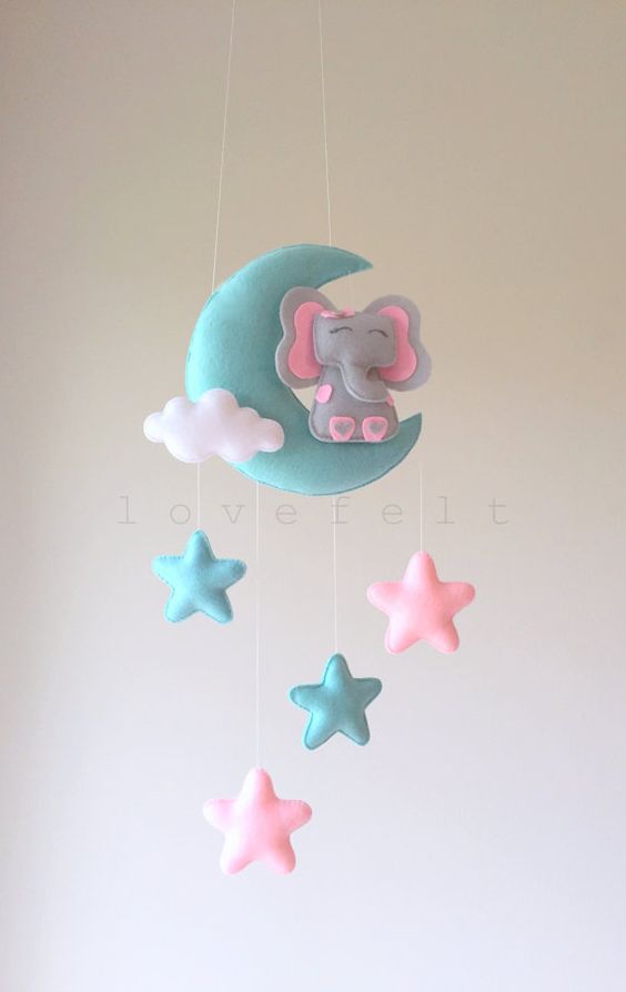 cach-lam-do-choi-chu-treo-cui-cho-be-bang-vai-ni