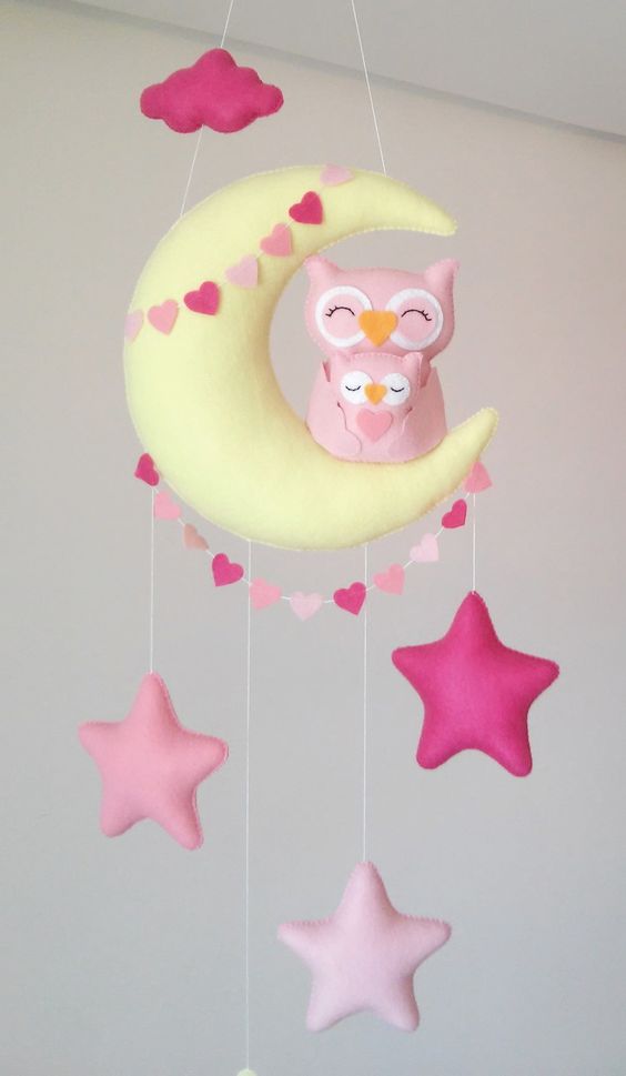 cach-lam-do-choi-chu-treo-cui-cho-be-bang-vai-ni