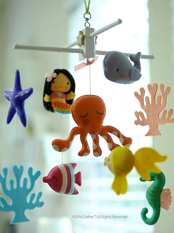 cach-lam-do-choi-chu-treo-cui-cho-be-bang-vai-ni