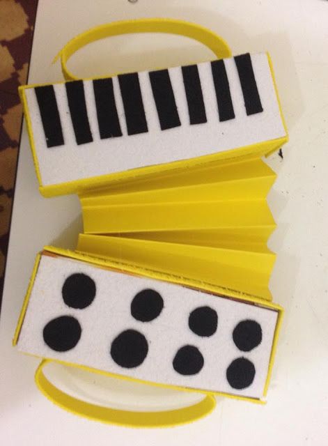 cach-lam-do-choi-goc-am-nhac-dan-phong-cam-dan-xep-dan-accordion-cho-be
