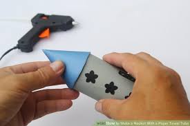 Nhấn vào ảnh để phóng to cach-lam-do-choi-ten-lua-cho-be-tu-loi-giay-ve-sinh