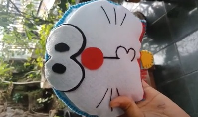 cach-lam-gau-bong-dau-chu-meo-doremon
