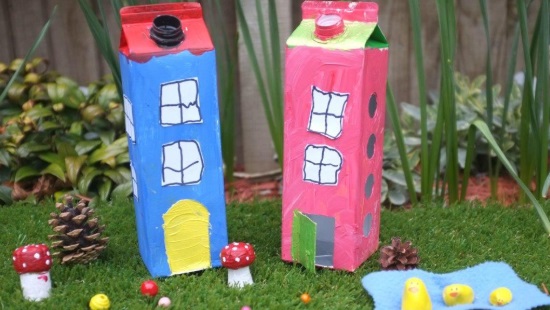 cach-lam-ngoi-nha-bang-hop-sua-cho-be-nha-tang