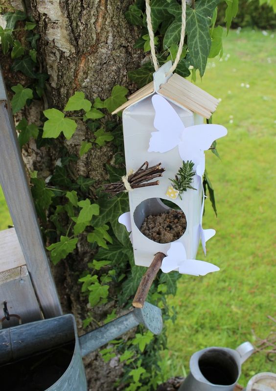 cach-lam-ngoi-nha-bang-hop-sua-cho-cac-chu-chim