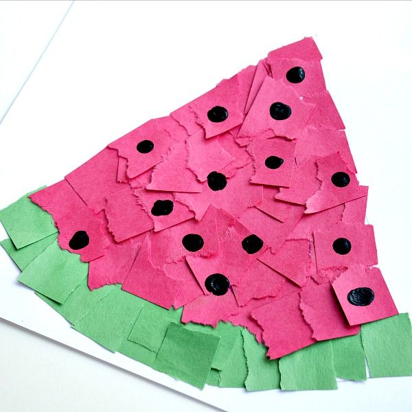 cach-lam-qua-dua-hau-bang-giay-bia-carton