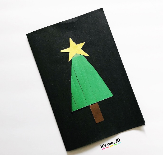cach-lam-thiep-cho-tre-mam-non-hinh-cay-thong-noel-bang-giay-mau