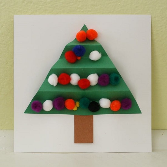 cach-lam-thiep-cho-tre-mam-non-hinh-cay-thong-noel-bang-giay-mau