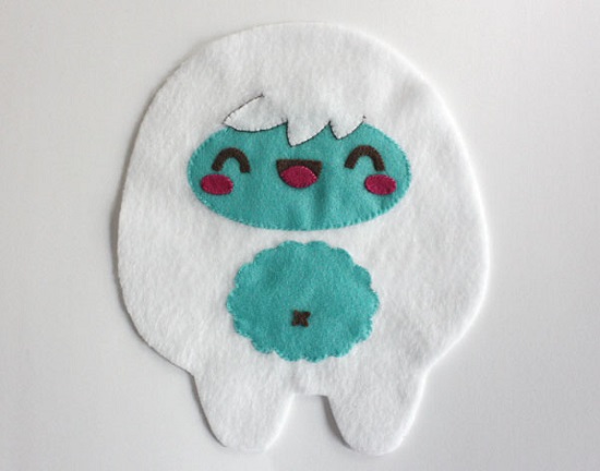cach-lam-thu-nhoi-bong-bang-vai-ni-quai-vat-Yeti-Plush-Plushie