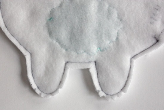 cach-lam-thu-nhoi-bong-bang-vai-ni-quai-vat-Yeti-Plush-Plushie