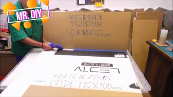 cach-lam-tu-quan-ao-co-lon-bang-bia-carton