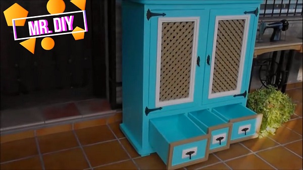 cach-lam-tu-quan-ao-co-lon-bang-bia-carton