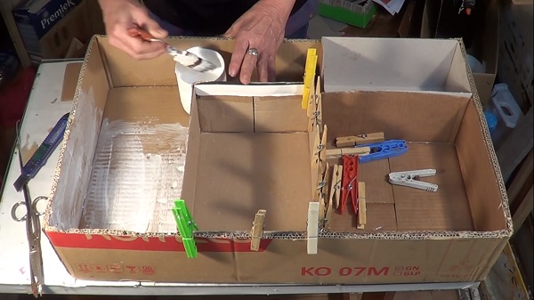 cach-lam-tu-quan-ao-mini-bang-bia-carton