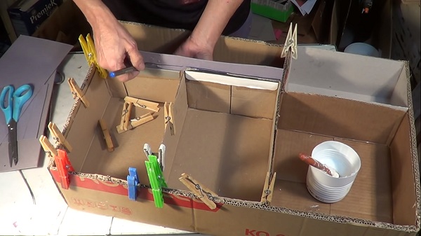 cach-lam-tu-quan-ao-mini-bang-bia-carton