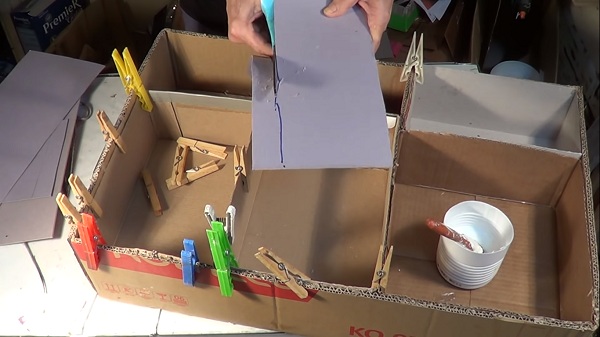 cach-lam-tu-quan-ao-mini-bang-bia-carton