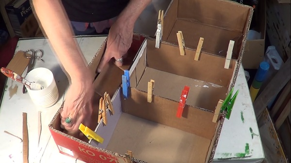 cach-lam-tu-quan-ao-mini-bang-bia-carton