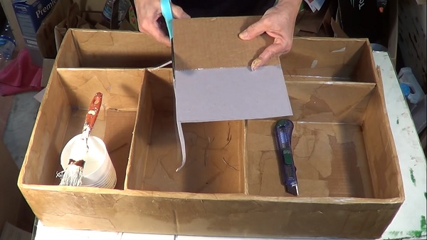 cach-lam-tu-quan-ao-mini-bang-bia-carton