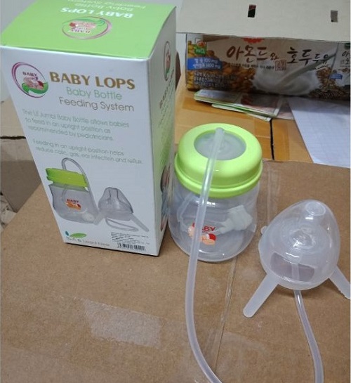 cach-lap-binh-sua-ranh-tay-baby-lops