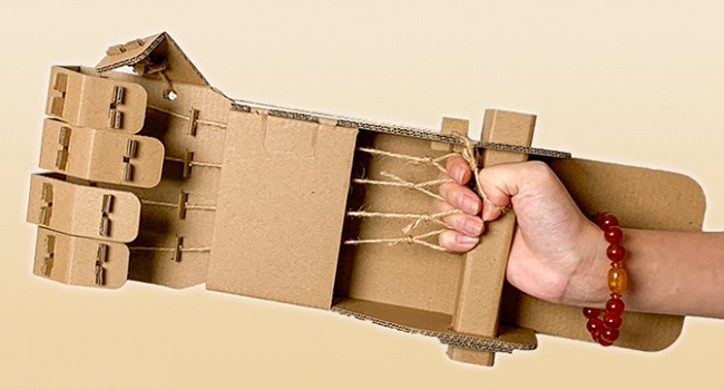 canh-tay-robot-bang-bia-carton-h5