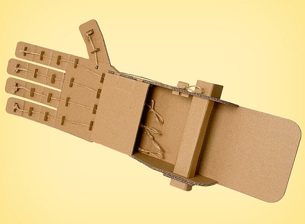 canh-tay-robot-bang-bia-carton-h7