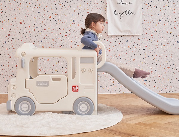 cau-truot-xe-bus-cho-be-15