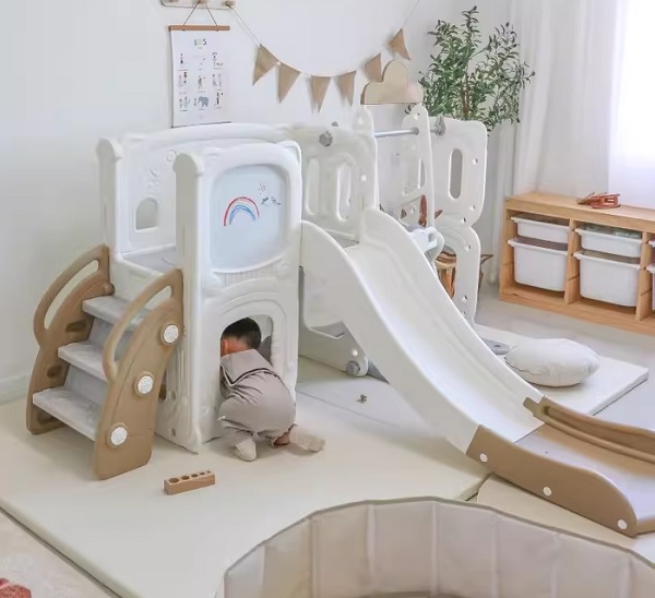 cau-truot-xich-du-cho-be-babyviva-h6