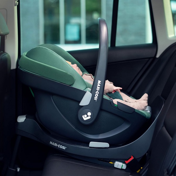 chan-de-ghe-ngoi-o-to-maxi-cosi-familyfix-360-h10