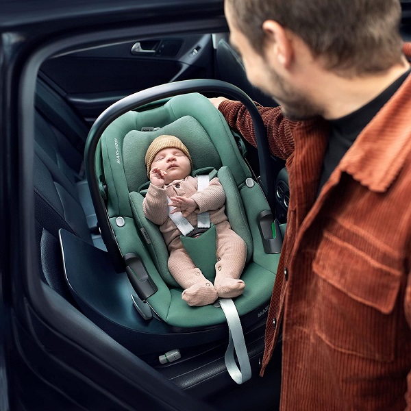 chan-de-ghe-ngoi-o-to-maxi-cosi-familyfix-360-h11