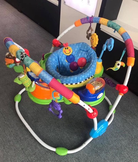 cho-thue-jumperoo-cho-be-Khanhly-shop-8