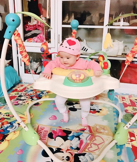 cho-thue-jumperoo-cho-be-Khanhly-shop-9