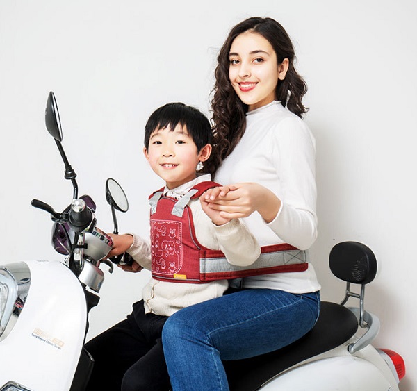 dai-di-xe-may-cho-be-co-phan-quang-babyup-h5