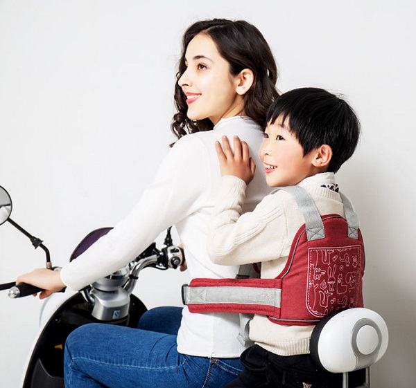 dai-di-xe-may-cho-be-co-phan-quang-babyup-h6